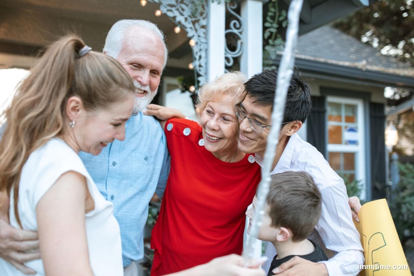 Canada Pauses Parent and Grandparent Sponsorship Program Amid 50,900-Application Backlog