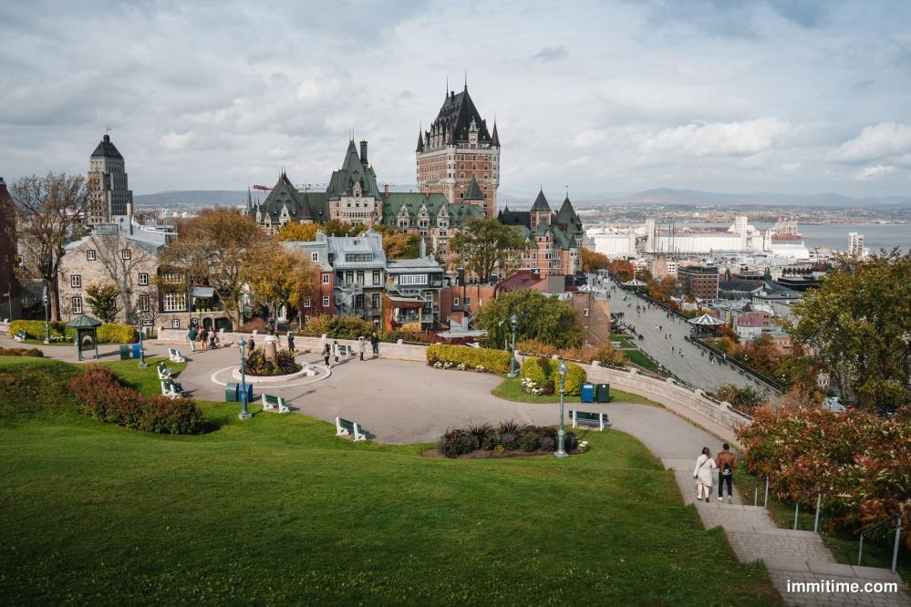 Canada Sweeps North America's Safety Rankings: Quebec City Leads, Six Cities in the Top 10